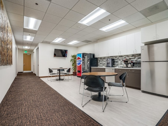 2625 Townsgate Rd in Thousand Oaks