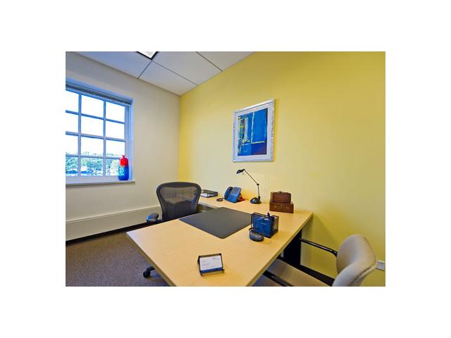 350 S. Northwest Highway in Park Ridge