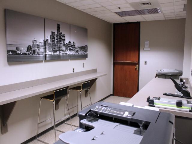 39111 West Six Mile Road in Livonia