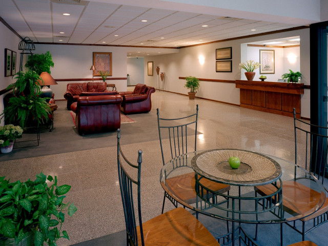 39111 West Six Mile Road in Livonia