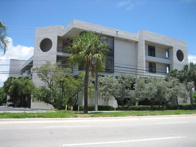 4699 N Federal Hwy in Pompano Beach