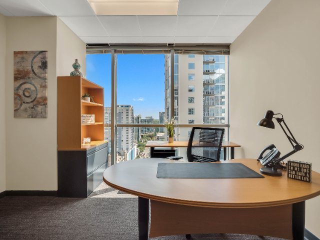 121 South Orange Avenue in Orlando