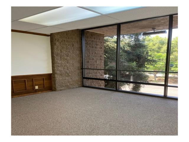 18344 Oxnard St in Tarzana