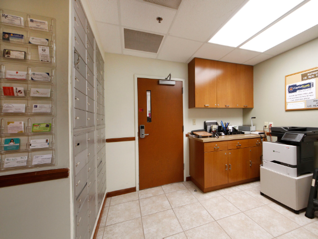 2881 E Oakland Park Blvd in Fort Lauderdale