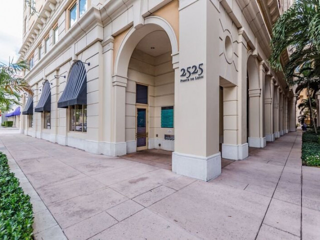 2525 Ponce De Leon Blvd in Coral Gables