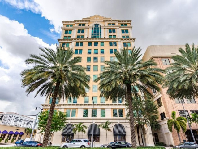 2525 Ponce De Leon Blvd in Coral Gables