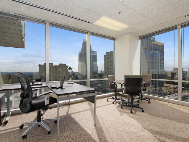 7111 Syntex Dr in Mississauga