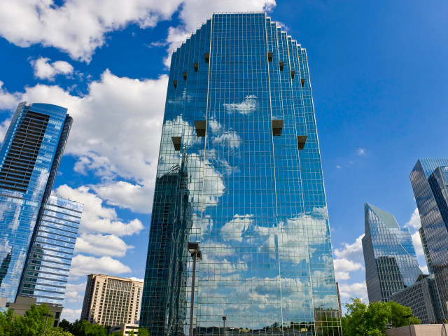 7111 Syntex Dr in Mississauga