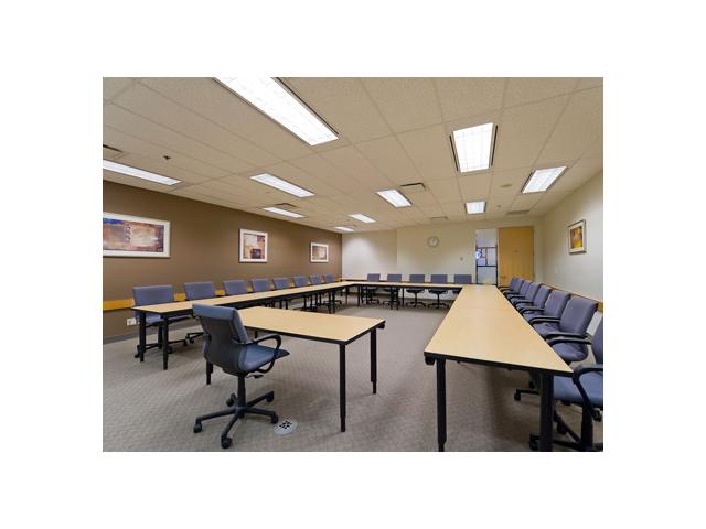 2425 Matheson Boulevard East in Mississauga