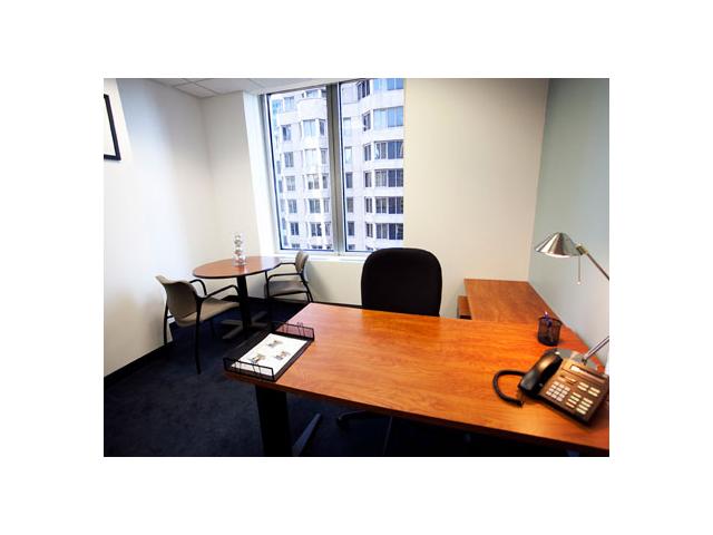 1325 6th Avenue in New York