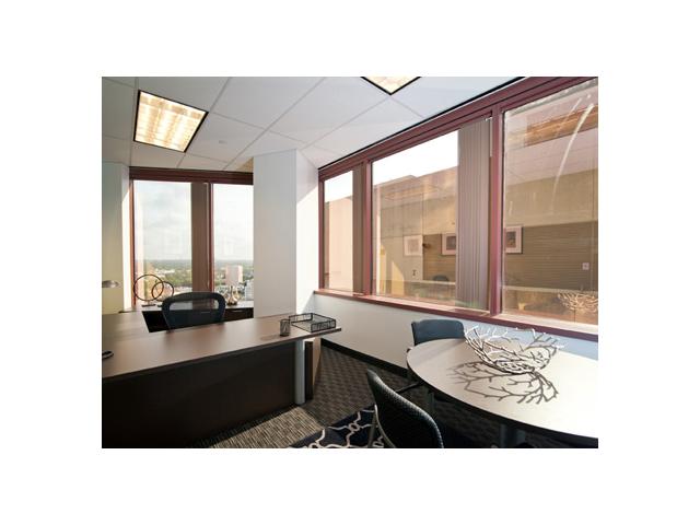 300 Convent St in San Antonio