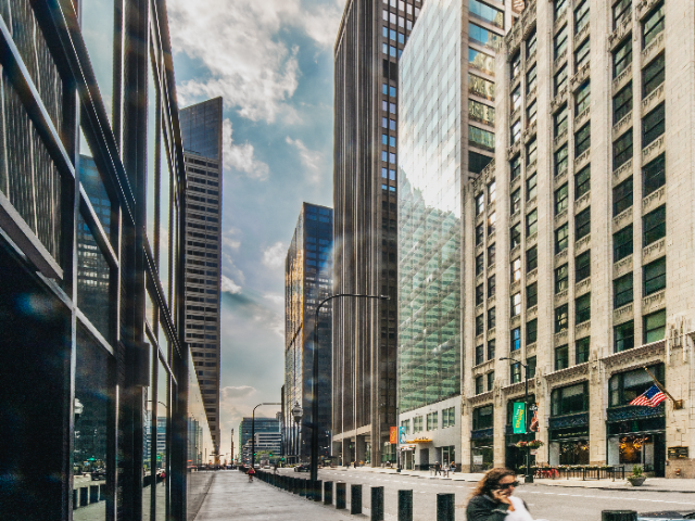 318 W Adams St in Chicago