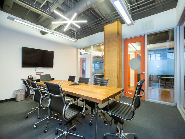 318 W Adams St in Chicago