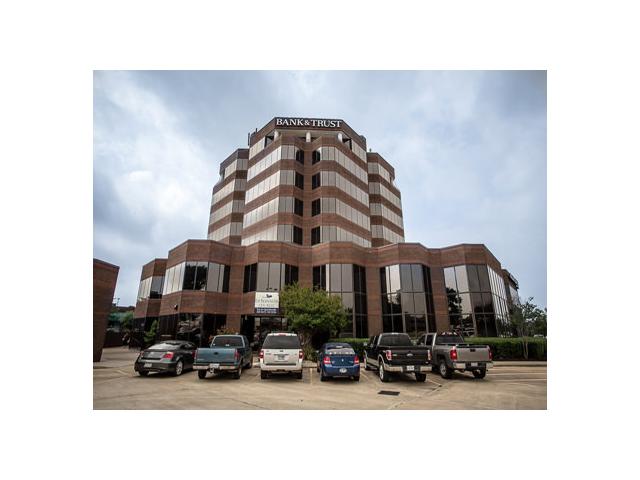 1716 Briarcrest Drive in Bryan