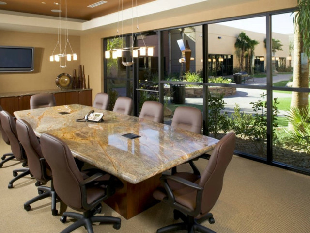 5940 South Rainbow Boulevard in Spring Valley