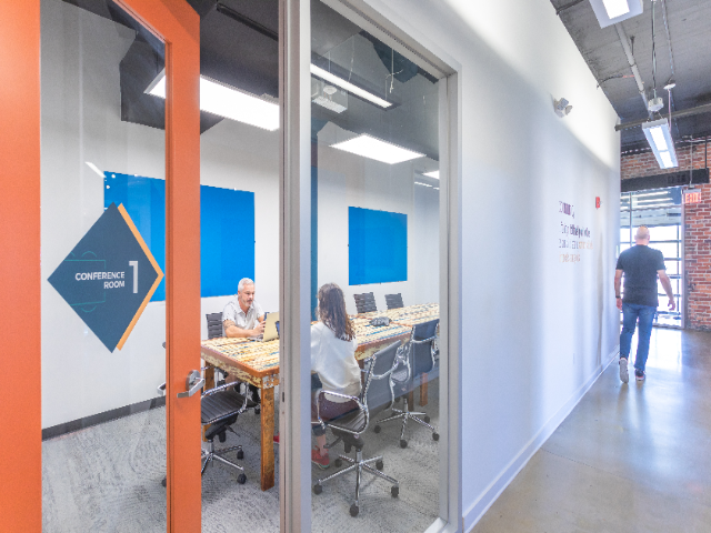 25 N Market St in Jacksonville