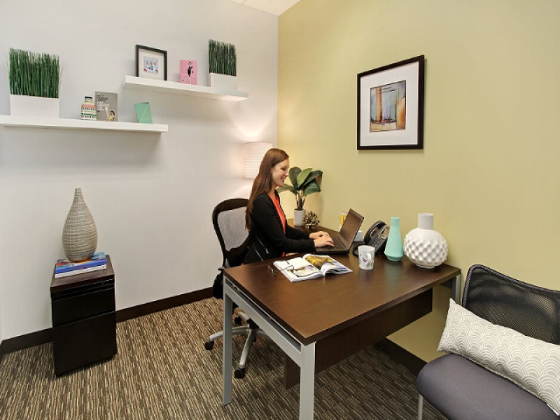 7404 King George Blvd Surrey