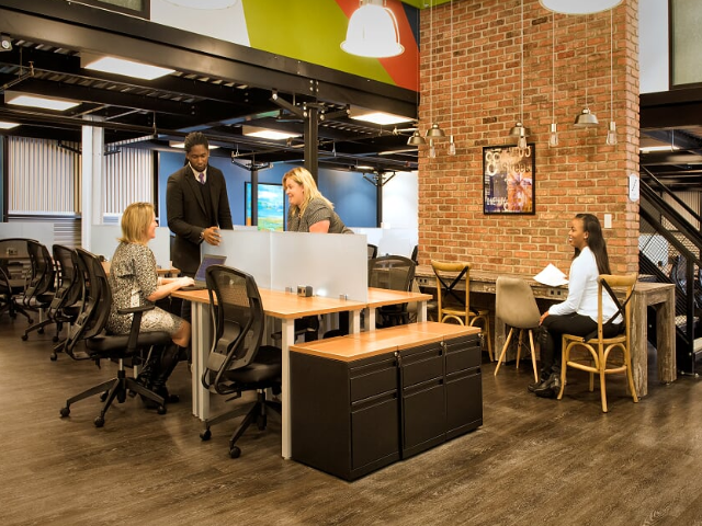 180 Northfield Dr W in Waterloo